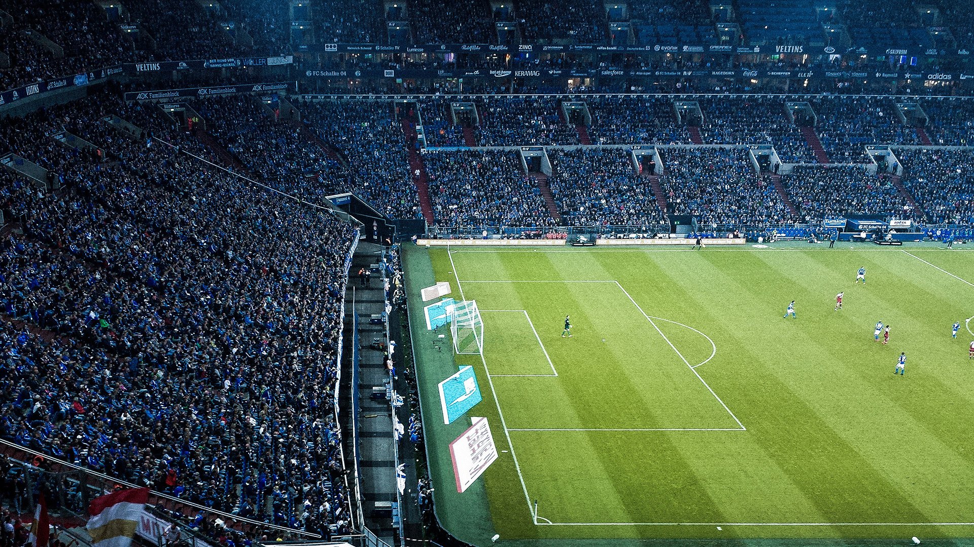 拜仁中锋新星炙手可热，未来潜力无限，拜仁中前场