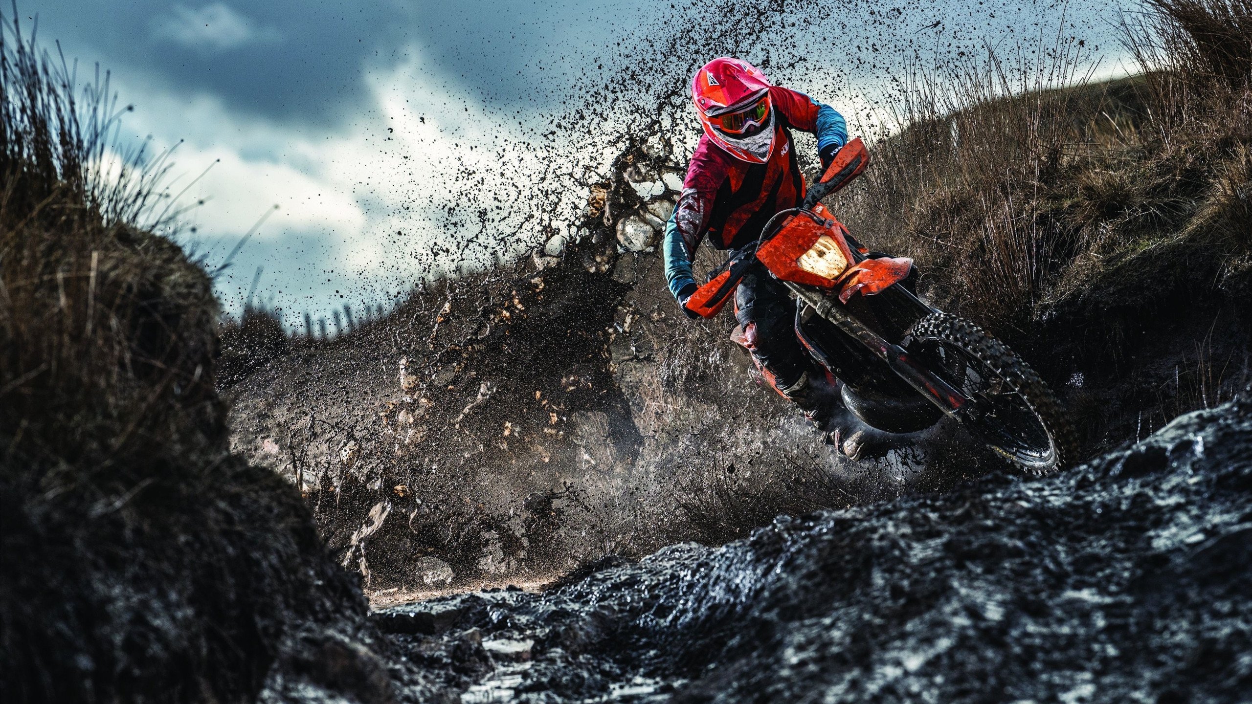 球迷自制“燃爆”短视频：最佳精彩瞬间你看过几个？，自创球员